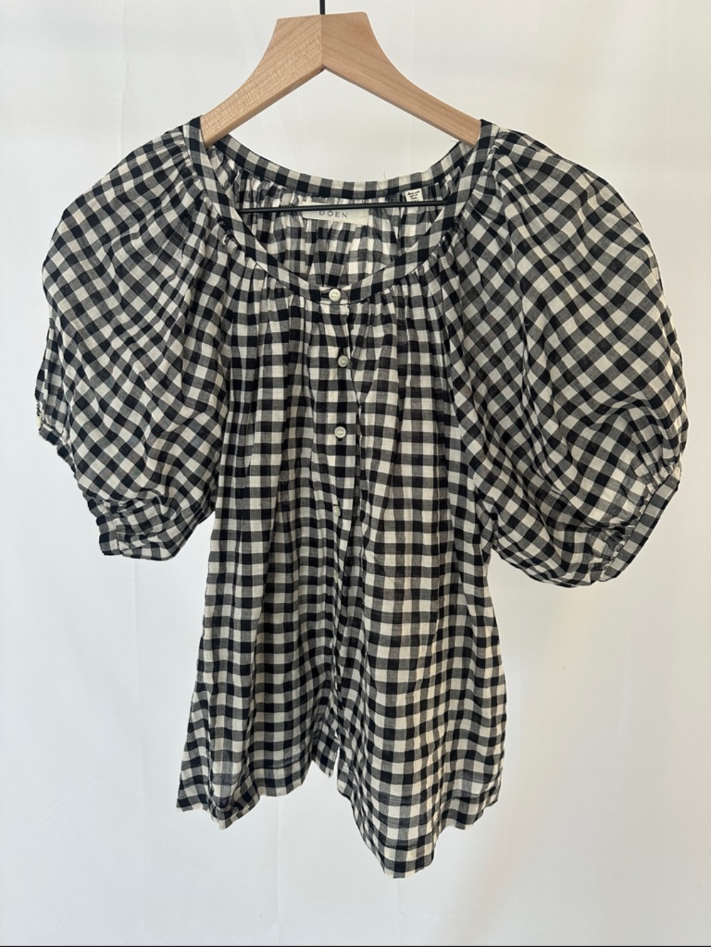 Doen Black & White Gingham Puff-Sleeve Button-Front Top